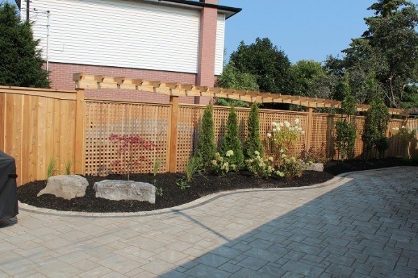 Portfolio : New patio and side garden